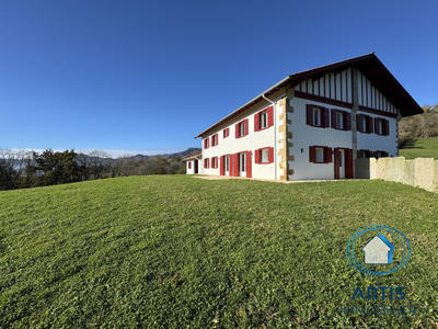 Maison - 165 m² - 6 pièces