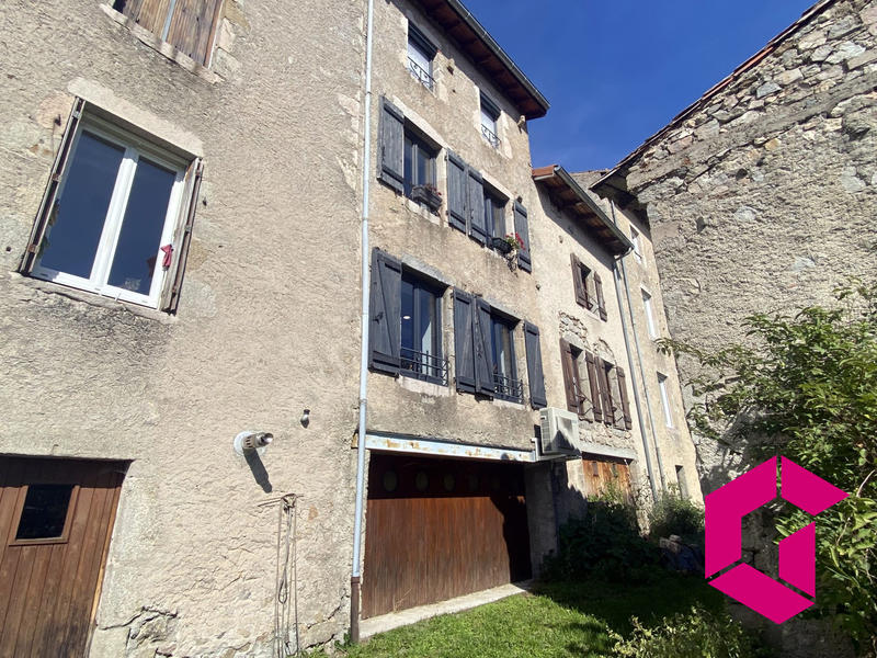 Maison - 83 m² - 4 pièces