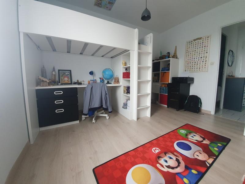 Appartement - 90 m² - 5 pièces