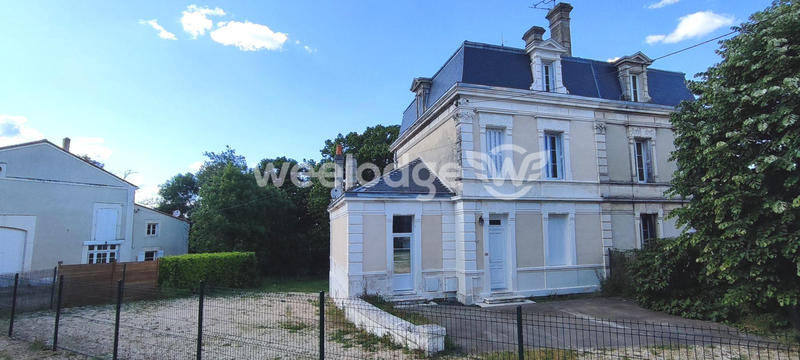 Maison - 210 m² - 6 pièces