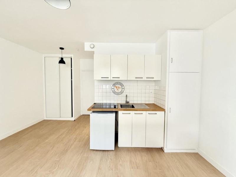 Studio - 24 m² - 1 pièce