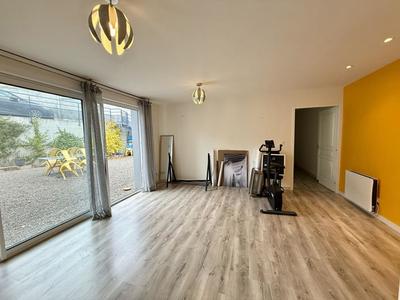 Maison - 94 m² - 4 pièces