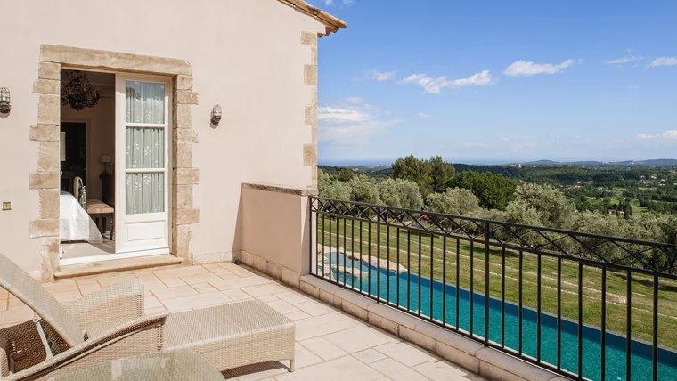 Villa - 625 m² - 10 pièces