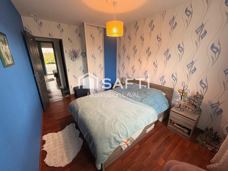 Maison - 102 m² - 7 pièces