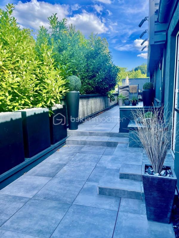 Duplex - 121 m² - 6 pièces