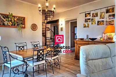 Appartement - 137 m² - 6 pièces