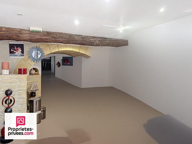 Immeuble - 220 m² - 9 pièces