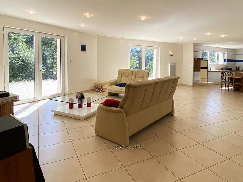 Maison - 170 m² - 5 pièces