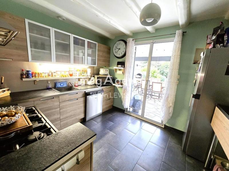 Maison - 106 m² - 4 pièces