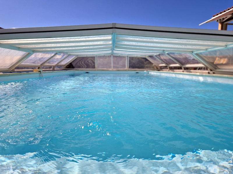 Maison - 165 m² - 10 pièces