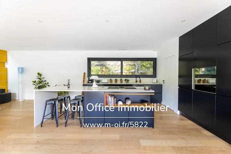 Maison - 178 m² - 5 pièces