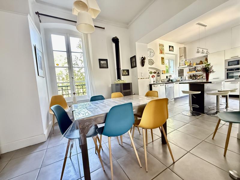 Maison bourgeoise - 258 m² - 10 pièces