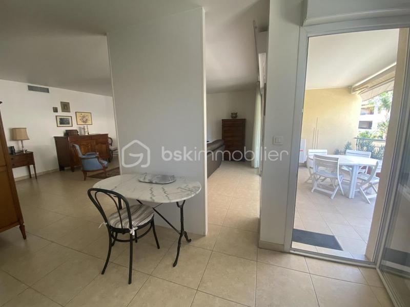 Appartement - 84 m² - 3 pièces