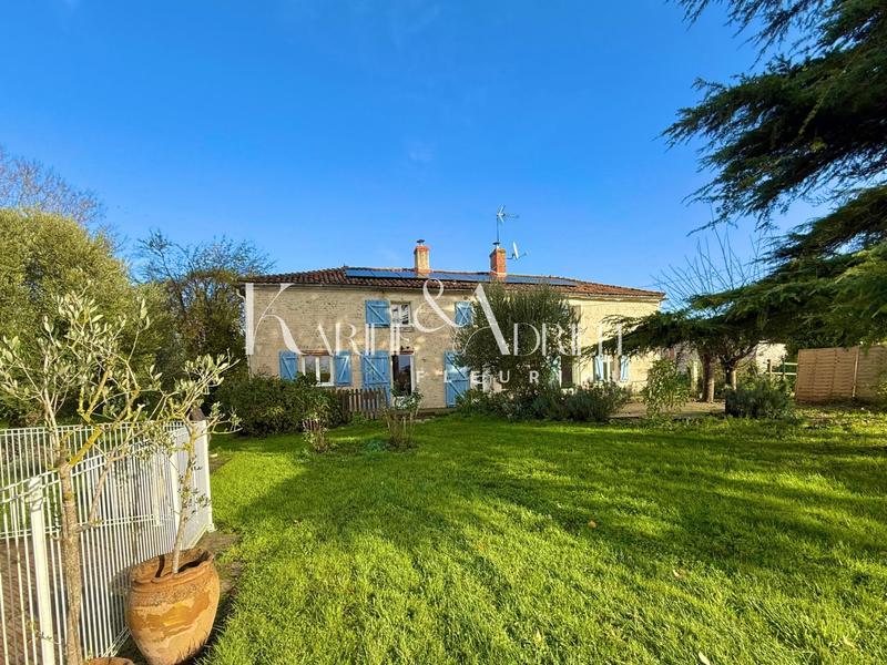 Maison - 201 m² - 7 pièces