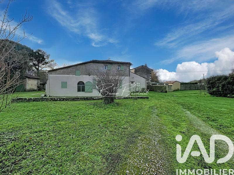 Maison de campagne - 262 m² - 7 pièces