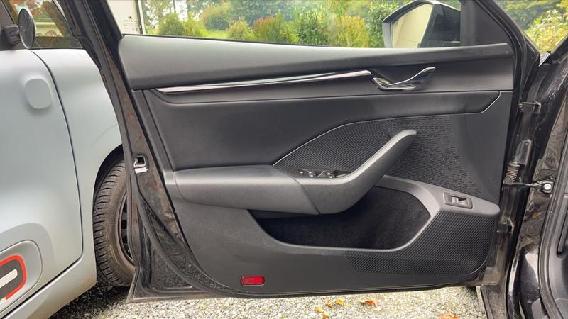 Skoda Octavia Combi 2.0 Tdi 116 Dsg7 Sportline - Toit ouvrant