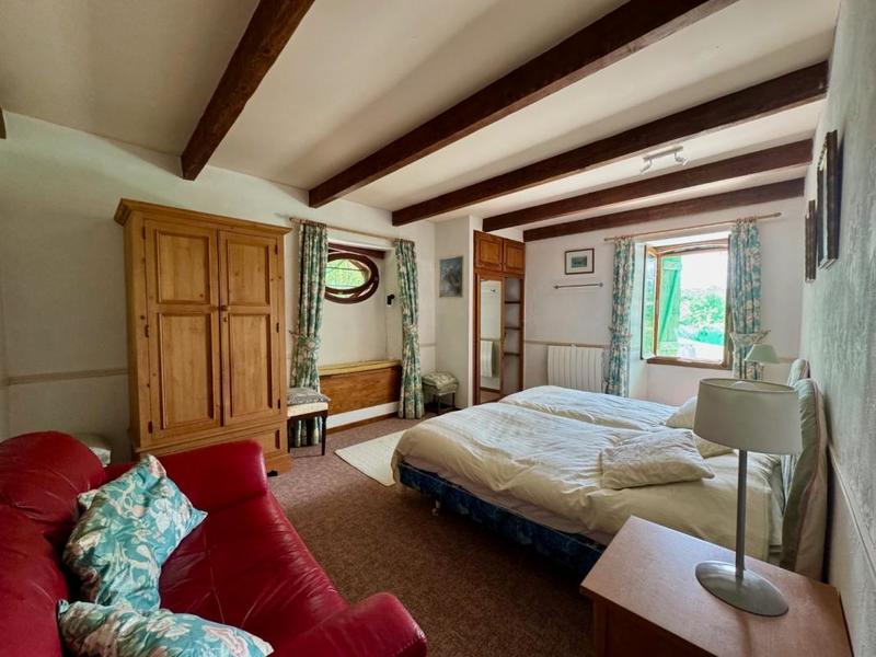 Maison - 159 m² - 6 pièces