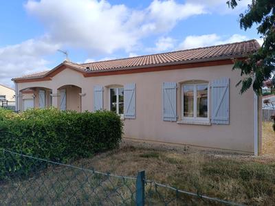 Maison - 92 m² - 4 pièces