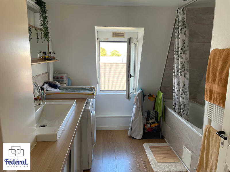 Appartement - 96 m² - 4 pièces