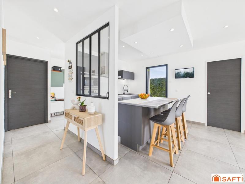 Maison - 120 m² - 5 pièces