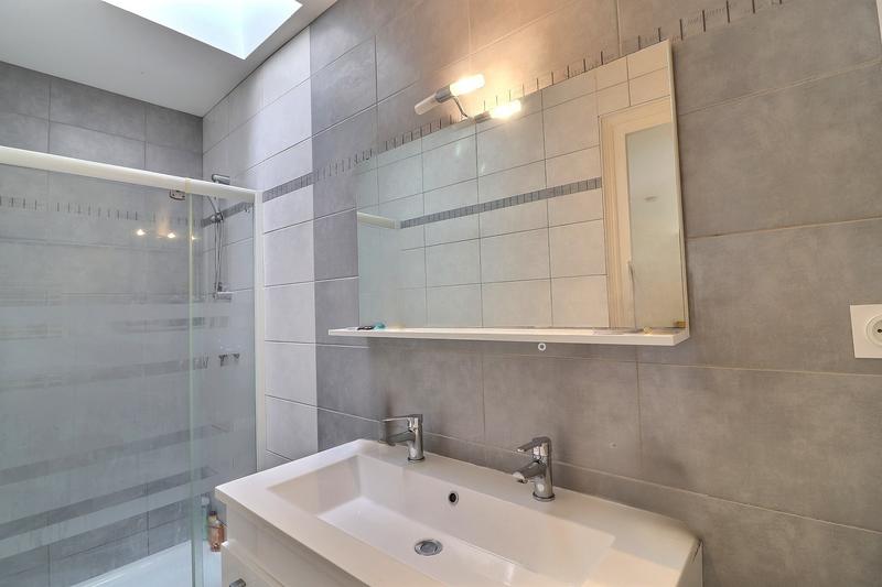 Appartement - 99 m² - 5 pièces