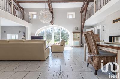 Maison - 353 m² - 13 pièces