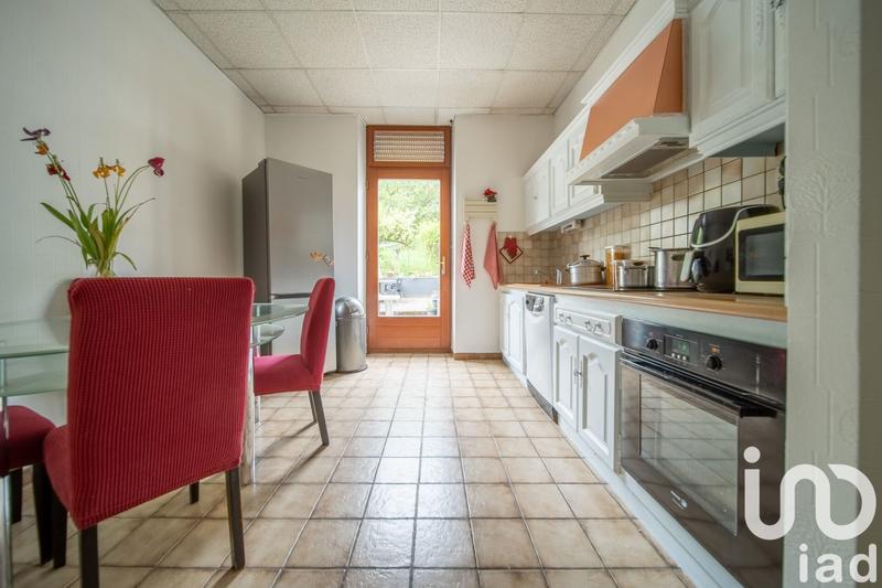Maison - 230 m² - 7 pièces