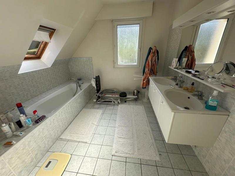 Maison - 190 m² - 6 pièces