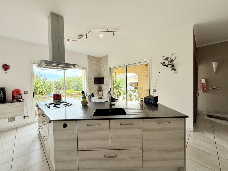 Maison - 189 m² - 6 pièces