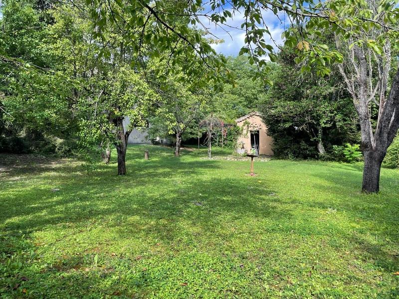 Maison - 244 m² - 8 pièces