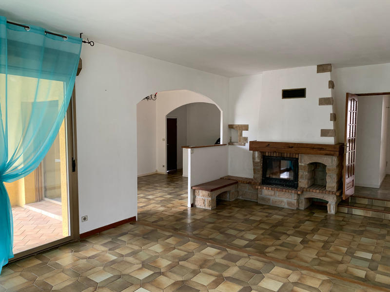 Maison - 200 m² - 8 pièces