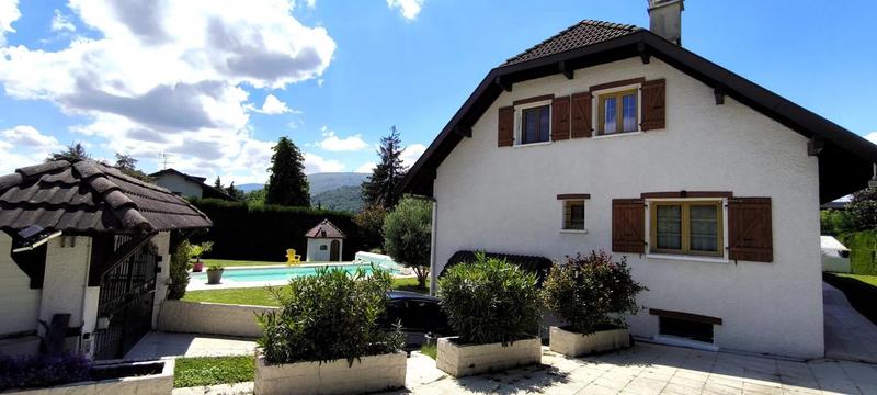 Villa - 169 m² - 6 pièces