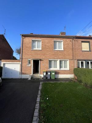 Maison - 87 m² - 6 pièces