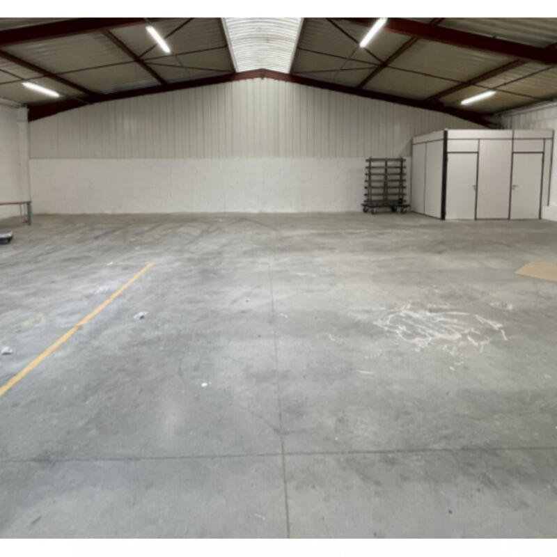 Local commercial - 387 m²