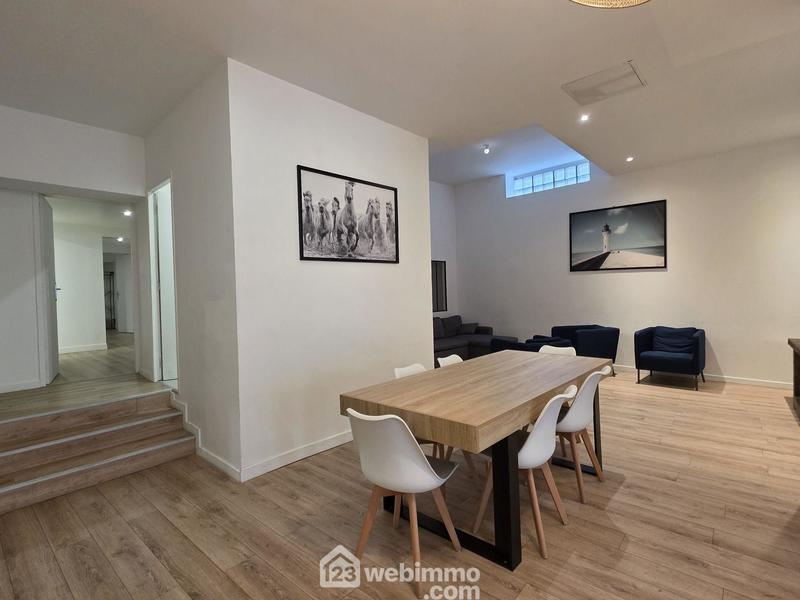 Loft - 128 m² - 6 pièces