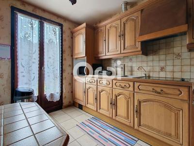 Maison - 101 m² - 5 pièces