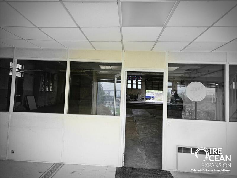 Entrepôt - 640 m²