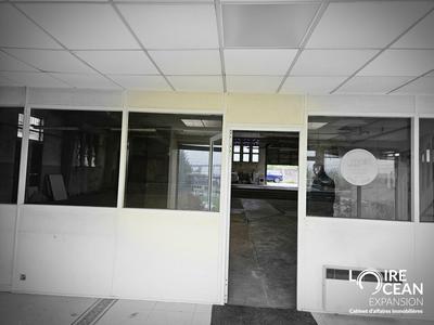 Entrepôt - 640 m²