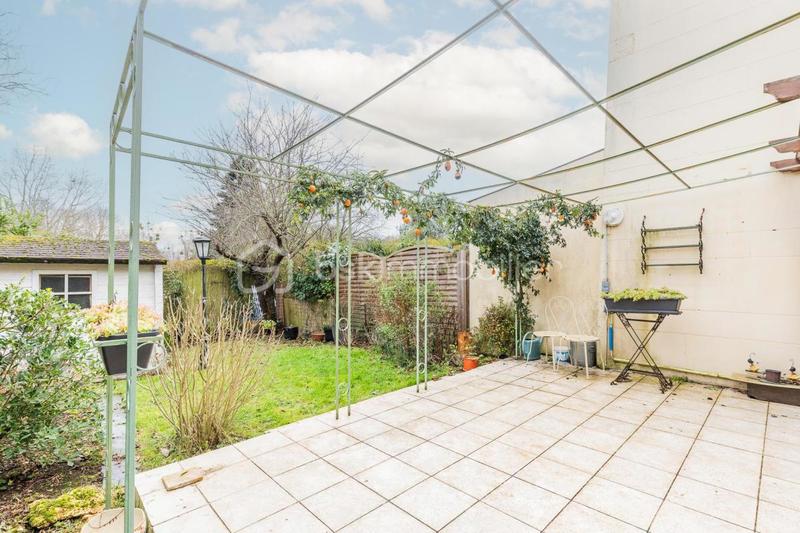 Maison - 110 m² - 5 pièces