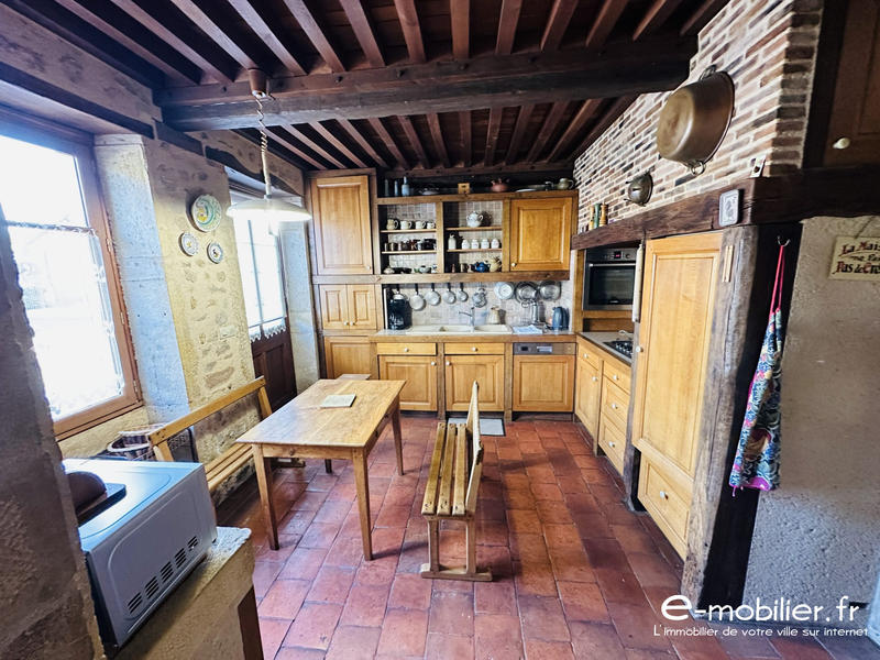 Maison contemporaine - 303 m² - 9 pièces