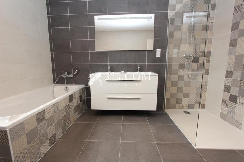 Maison - 226 m² - 8 pièces