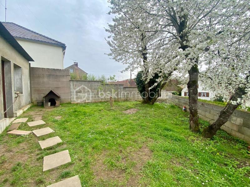 Maison - 95 m² - 5 pièces