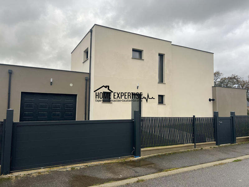 Maison - 145 m² - 5 pièces