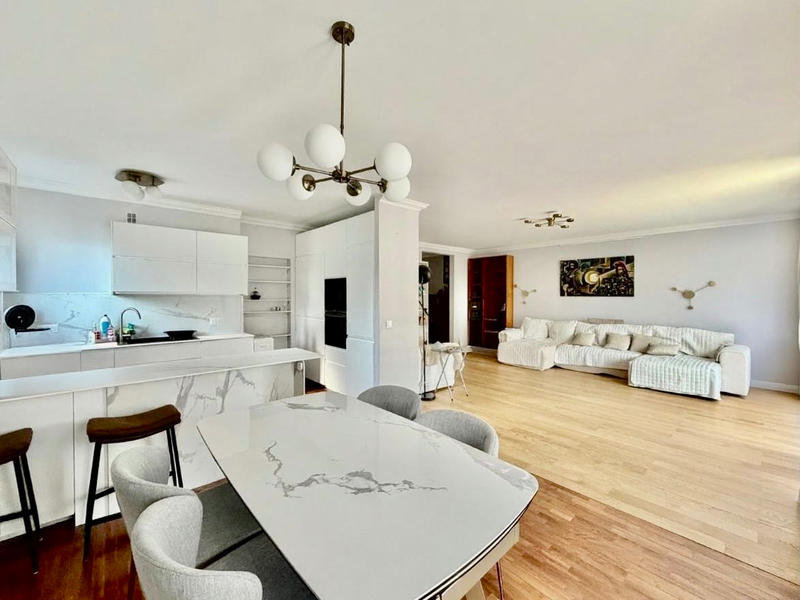 Appartement - 118 m² - 5 pièces