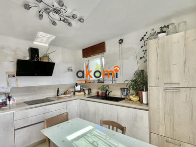 Maison - 115 m² - 6 pièces