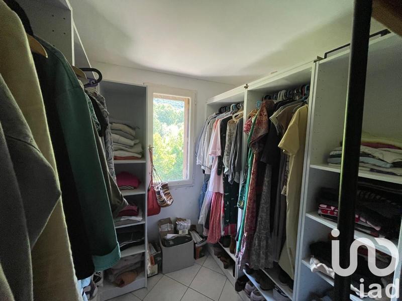 Maison - 220 m² - 9 pièces