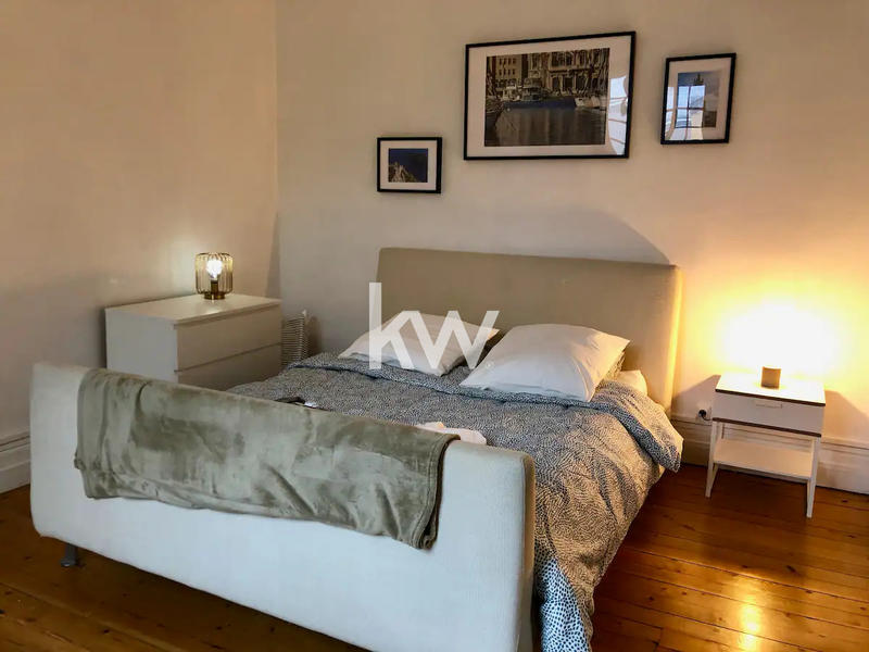 Immeuble - 250 m² - 14 pièces