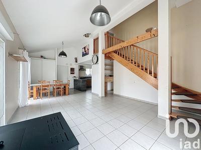 Maison - 102 m² - 5 pièces