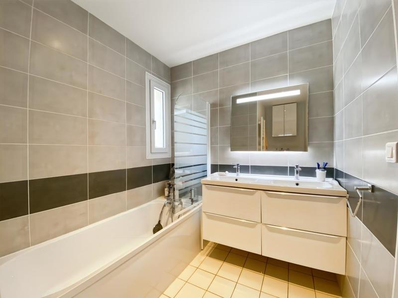 Villa - 160 m² - 6 pièces