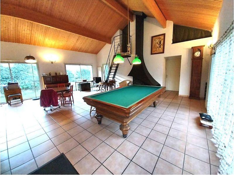 Maison traditionnelle - 150 m² - 6 pièces